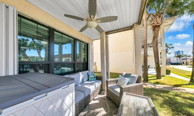 Summer Breeze Condominio | ☀️Great Location-Horizon South 55-101- The Retreat☀️