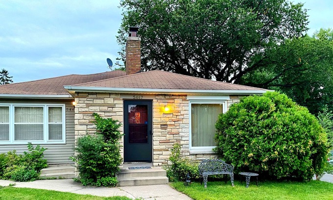 Southwest Minneapolis Casa | Great Location- charming home near lake with attached garage