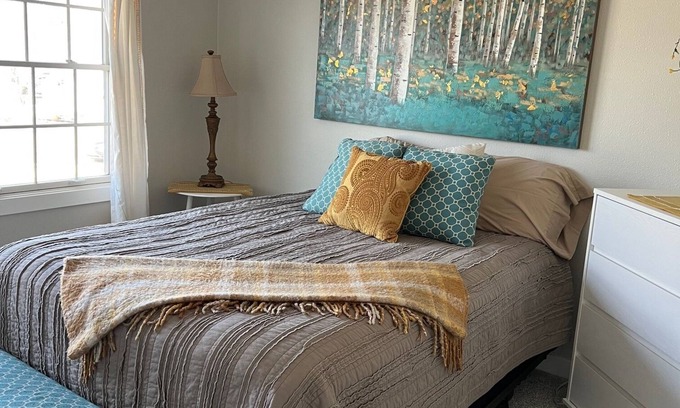 Clear Lake Casa | Great location to walk to Surf, public lake access and downtown. Charming duplex