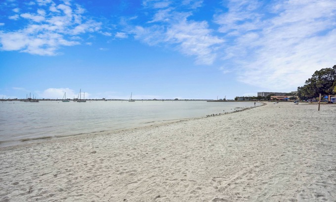 Gulfport Condominio | 🌴Great Location☀Walk To Beach🐬Casa Al Mare #1🐠Historic Charm! Pet Friendly