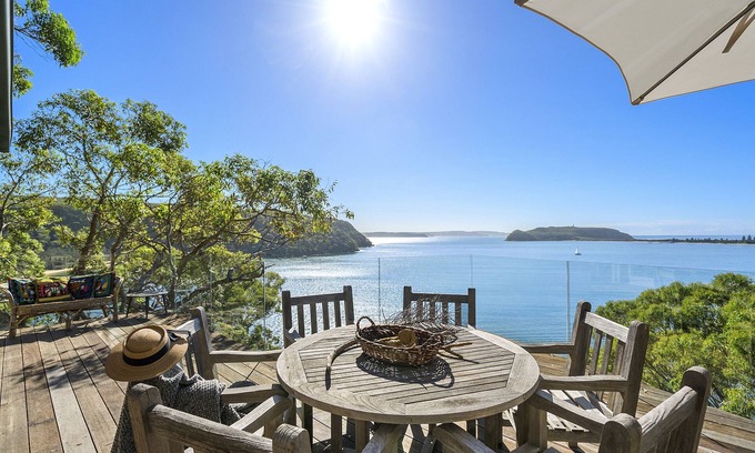 Great Mackerel Beach Casa | Gran caballa cabaña de playa (vistas de Palm Beach y Pittwater)