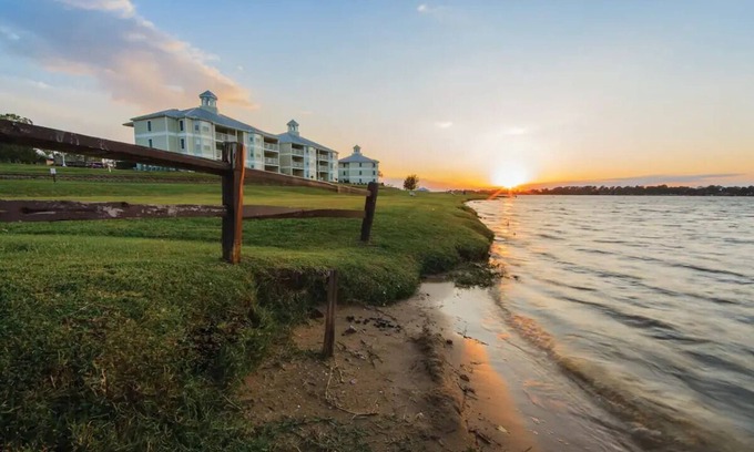 Conroe Apartamento | Great place with pool + Kitchen - 2BD / 2BA