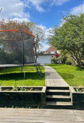 New Malden Otro | Great space with garden and parking