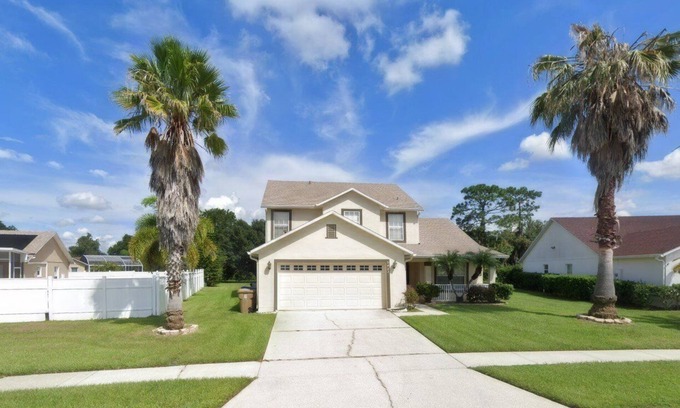 Crescent Lakes Casa | Family Retreat – Private Pool & Spa, No Rear Neighbors!