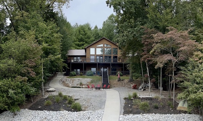 La Follette Casa | Great views, Top Rated Home - The Island View at East Norris Point