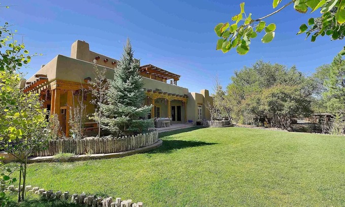 Tesuque Casa | Green Acres Gorgeous Estate 9 minutes from the Plaza!