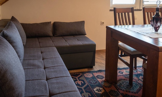 Lokve Apartamento | Green Area Apartments Kremžar - Attic Apartment With Balcony