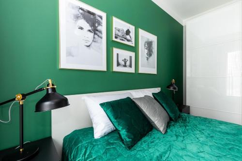 Warszawskie Apartamento | Green Boutique Apartment 60m2 & Garage