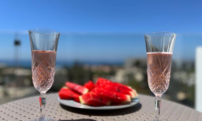 Limassol Apartamento | Green Door Getaway