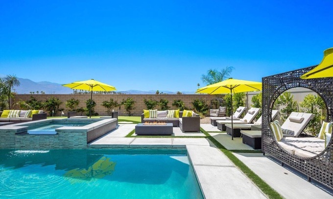 Coachella Casa | green door · Lux Resort Gem ~ Backyard Pool/Spa ~ Near Festival