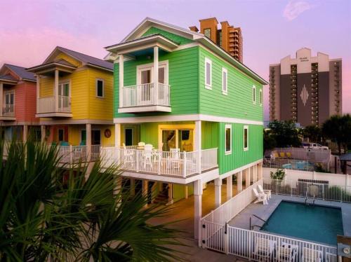 Gulf Shores Casa | Green Family Bungalow! Beach Access, Pool, & Fishing Dock