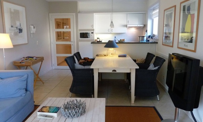 De Haan Apartamento | Green Garden 23 - 204 with shared pool by Interhome