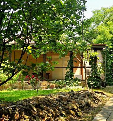 Petrovaradin Casa | Green Haven Retreat - Nature's peace just for you