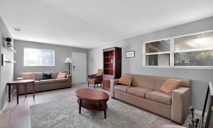 Hyde Park Casa | ~Green Hill Hideaway Sleeps 12 15Mins to Stadium~