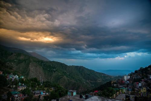 Dharamshala Hotel | Green Hotel