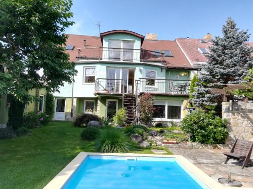 Trebic Casa | Green House 45