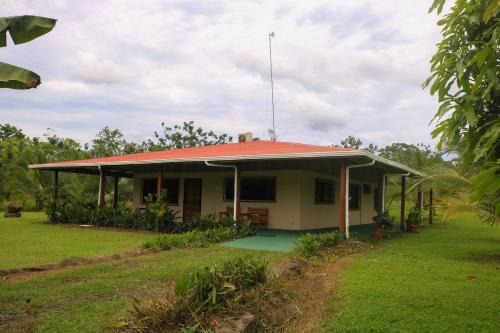 Canton Guatuso Villa | Green House