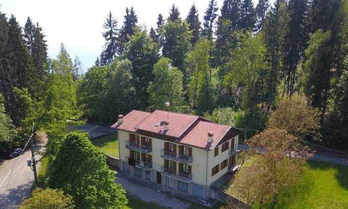 Lovere Apartamento | Green house, the holiday home in the woods