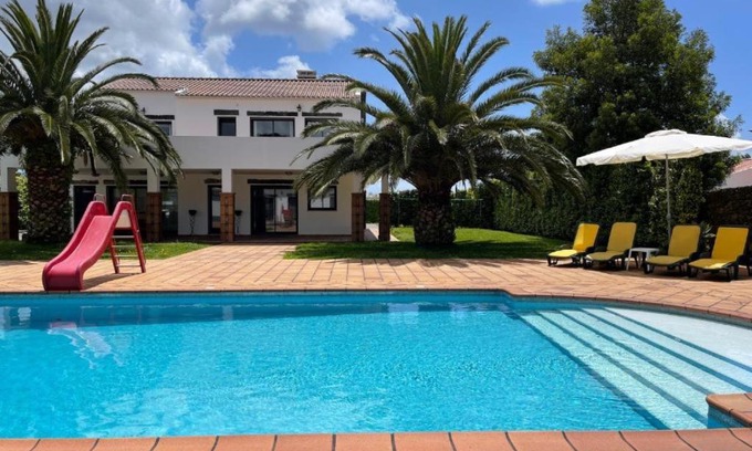 Ponta Delgada Villa | Green House Villa