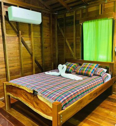 San Ignacio Casa | Green Jay Cabins