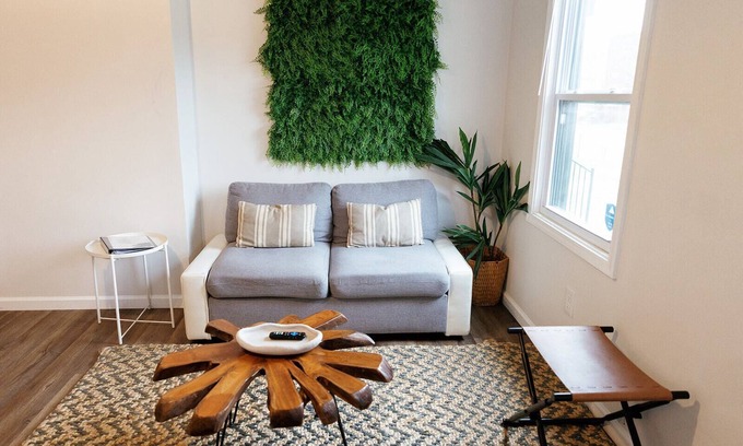 Northside District Apartamento | Green Oasis - Studio Apartment in Downtown Lexington