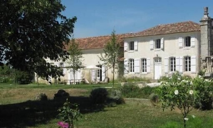 Champagne-et-Fontaine Cabaña | albergue ISMH, Périgord verde, 4 dormitorios, piscina climatizada, pista