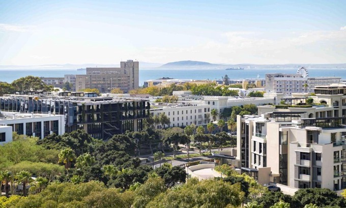 Green Point Apartamento | Green Point 8th-Floor Stay with Stunning Views