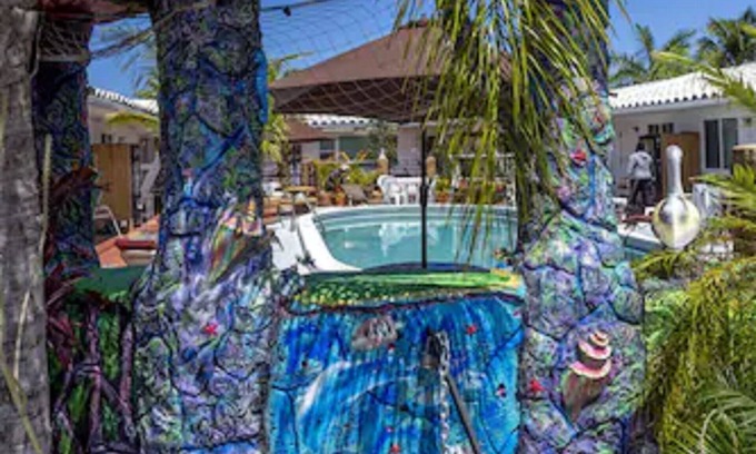 Hollywood Lakes Hotel | Green Seas Motel