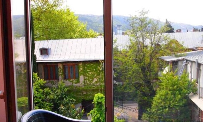 Tbilisi Hotel | Green Stairs Guest house