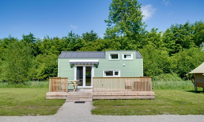 Zeewolde Casa | Green Tiny House with shared pool