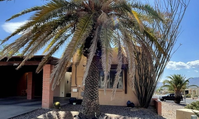 Desert Hills Estates Casa | Retiro del desierto del valle verde