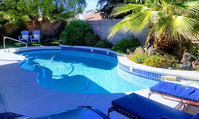 Green Valley North Casa | Green Valley (HENDERSON) 3 recámaras, 2 BA, PISCINA / SPA en casa, a 10 millas de la avenida principal