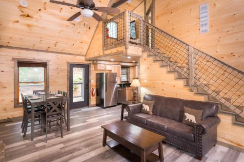 Pittman Center Casa | Greenbriar Getaway by Stony Brook Cabins
