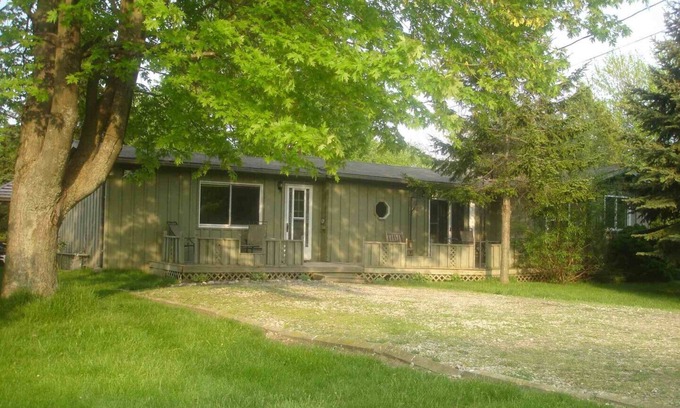 Zurich Cabaña | Greenlodge Cottage - Grand Bend, Ontario, Canadá