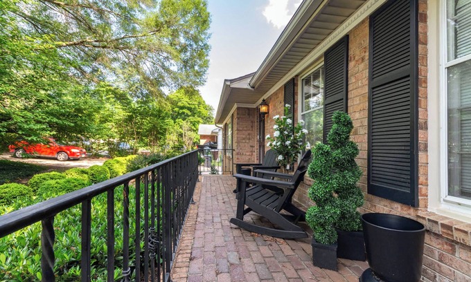 Greensboro Casa | Greensboro 2BR | Cozy, Family-Ready Home