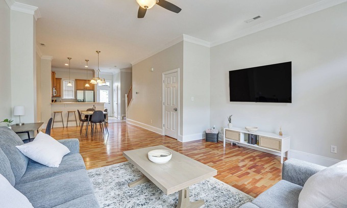 Downtown Greensboro Casa | Greensboro Townhome w/ Fire Pit < 1 Mi to Downtown