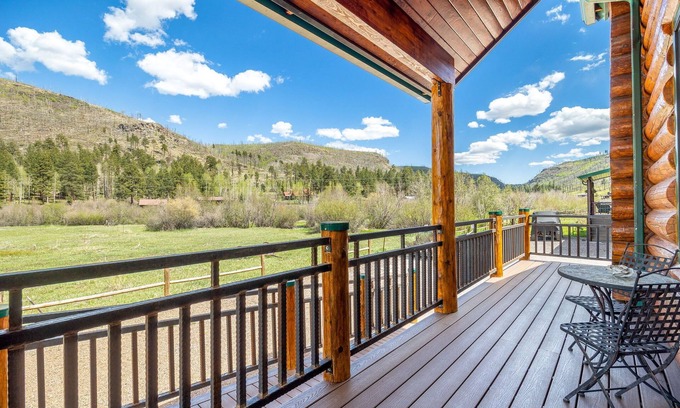 Greer Cabina | Greer Meadow View Cabin (Cabin 172)