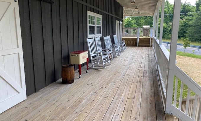 Altamont Casa | Greeter Falls Lodge Suite 4