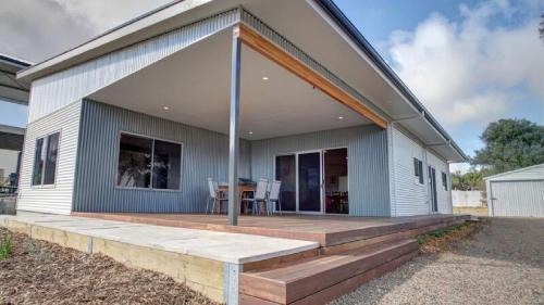 Lake Wangary Casa | Grey On The Bay