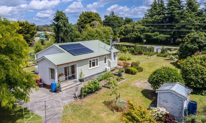 Greytown Casa | Greytown Farmhouse in the Heart of the Wairarapa
