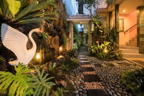 Gatot Subroto Casa | Griya Tunjung Sari