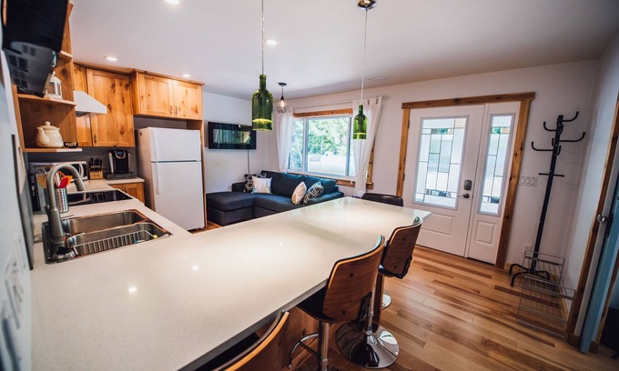 Clearwater Cama Y Desayuno | Grizzly Paw B&B Where comfort meets nature.
