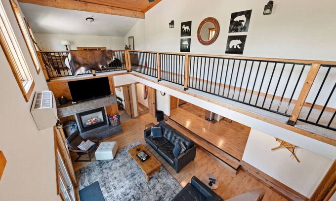 Lead Apartamento | Grizzly Trail Lodge Executive Retreat