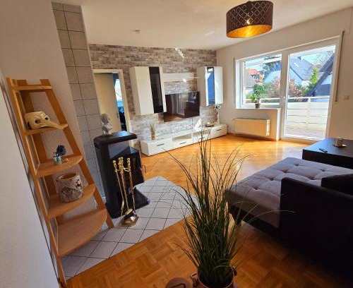 Loehne Apartamento | Große Dachgeschosswohnung in Löhne-Bad Oeynhausen