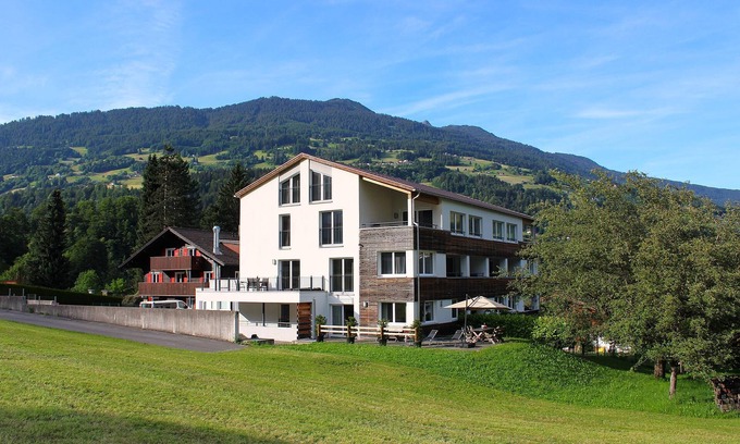 Tschagguns Apartamento | Große Ferienwohnung für bis zu 10 Personen mit 3 Slafzimmer, Garten und Sauna