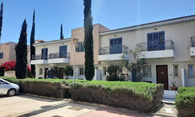 Universal Casa | Großes Reihenhaus im Exklusiven Wohnkomplex Elysia Park