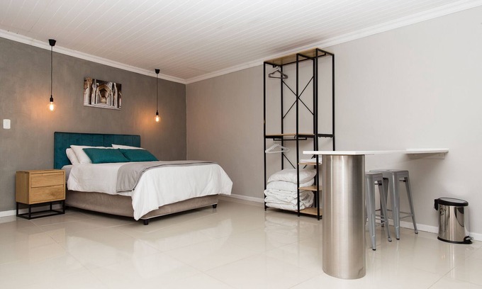 Paarl Apartamento | Groenvlei Self Catering Accommodation located in the beautiful town of Paarl, SA