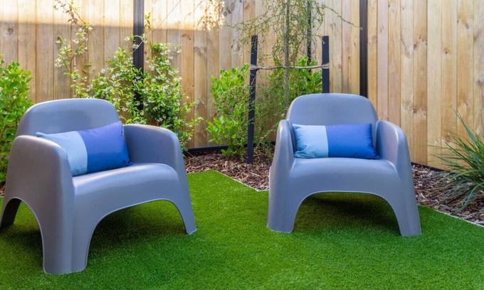 Upper Riccarton Casa | Groovy Nest Getaway: 2 bed 2 bath w/park