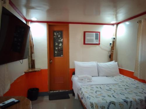 San Isidro Casa | Grotto Gardens Homestay