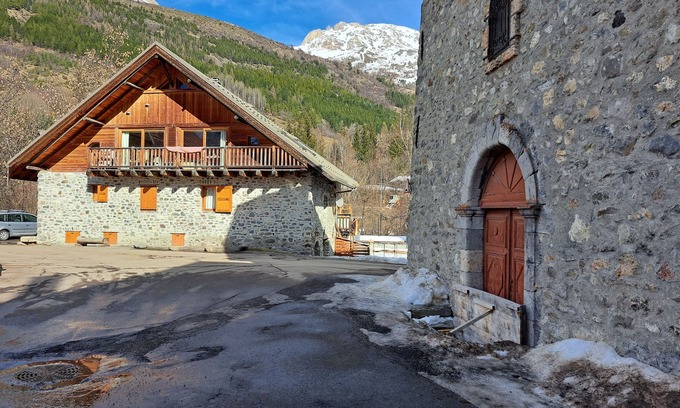 Monetier-les-Bains Apartamento | Ground floor supplex in quiet village